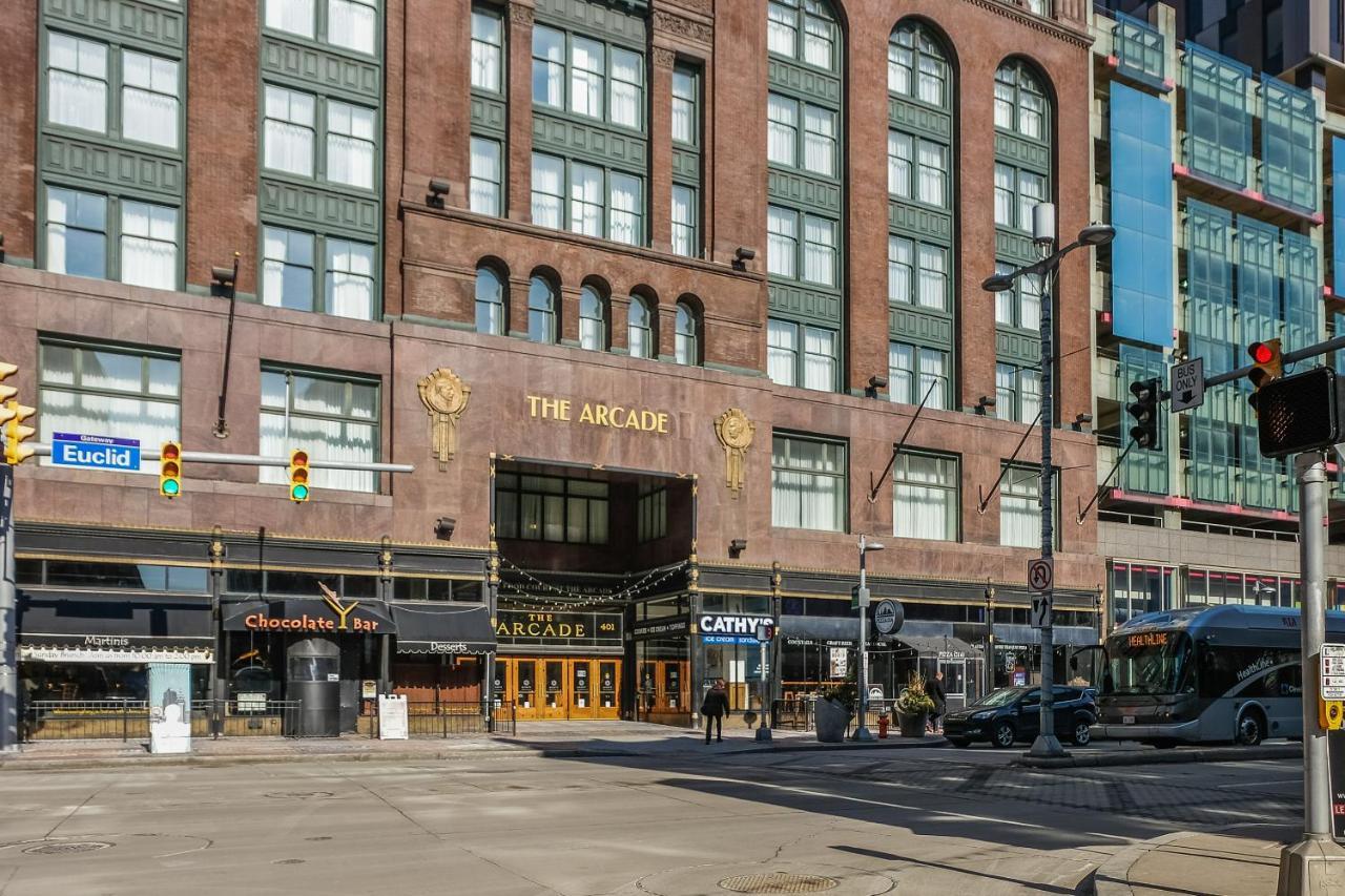 Frontdesk 2015 East 4Th Street Apts Downtown Cleveland Exterior foto